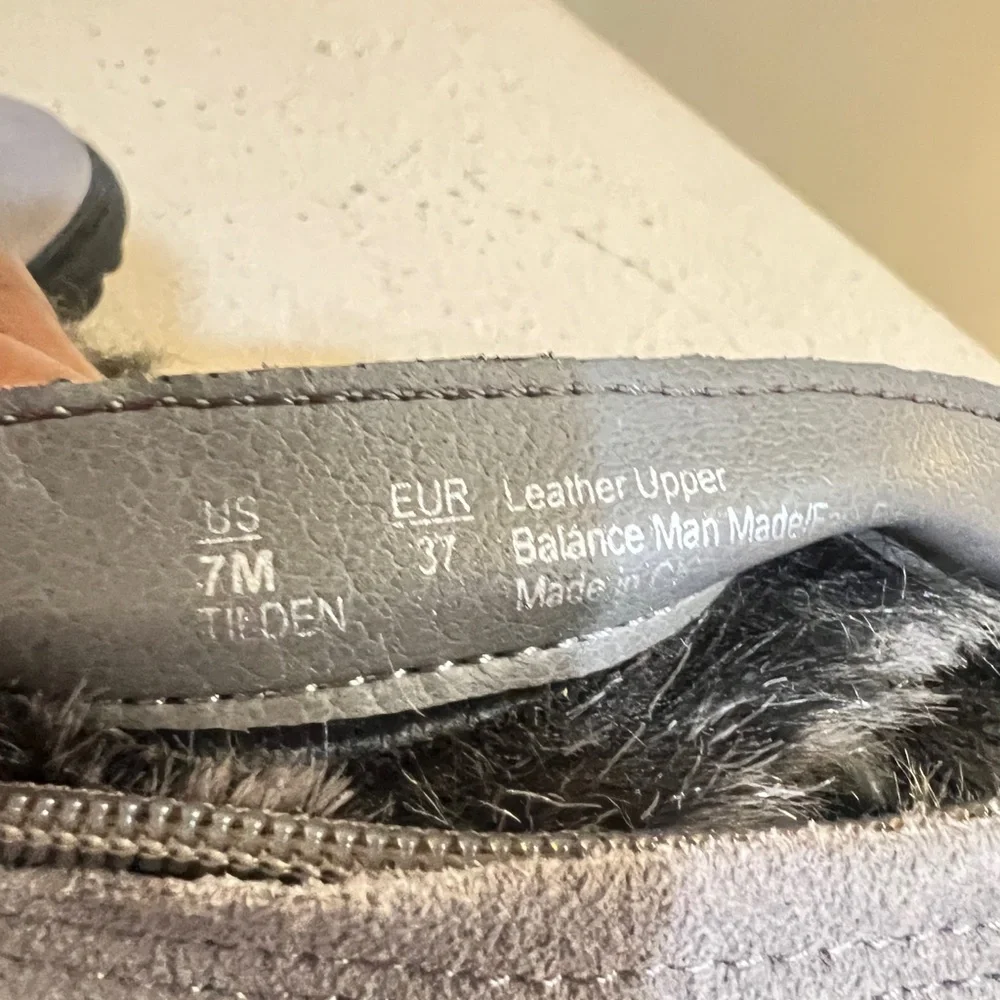 Sam Edelman questions leave